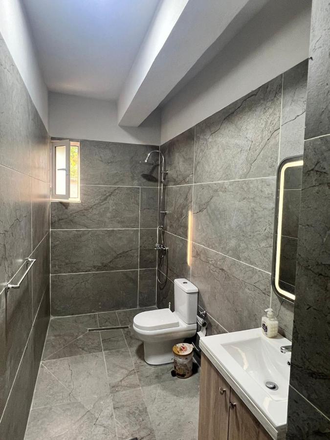 Twins Apartment Përmet Екстериор снимка