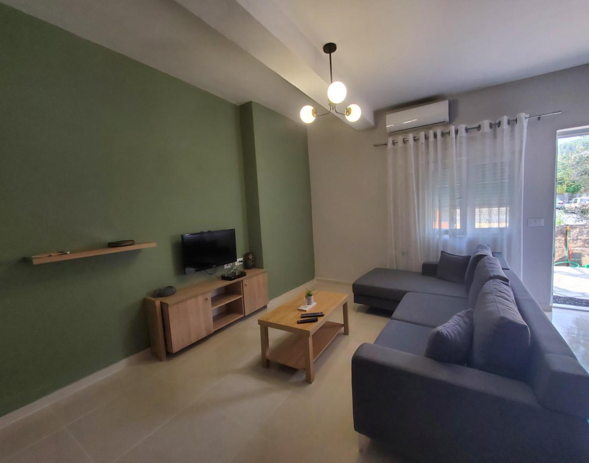 Twins Apartment Përmet Екстериор снимка