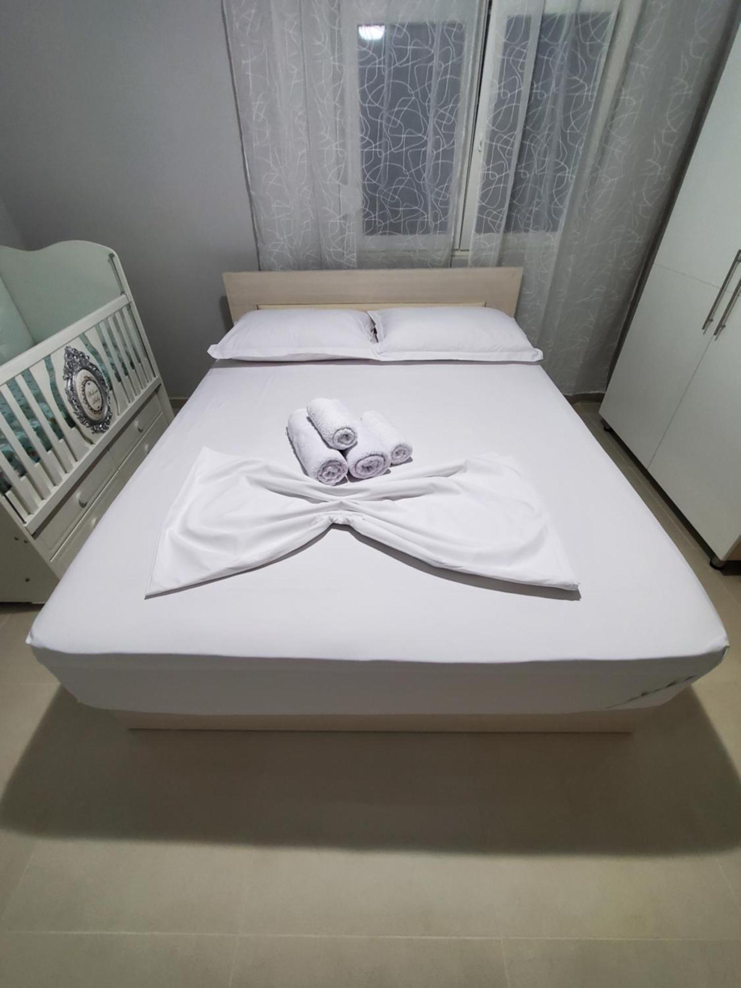 Twins Apartment Përmet Екстериор снимка