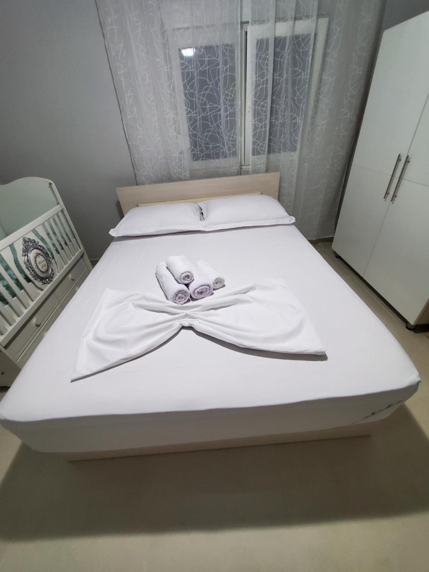 Twins Apartment Përmet Екстериор снимка
