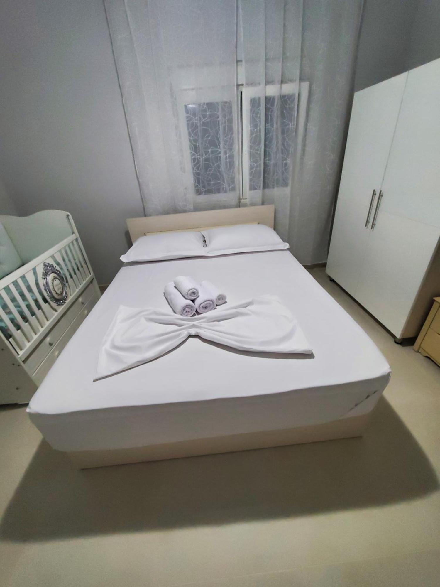 Twins Apartment Përmet Екстериор снимка